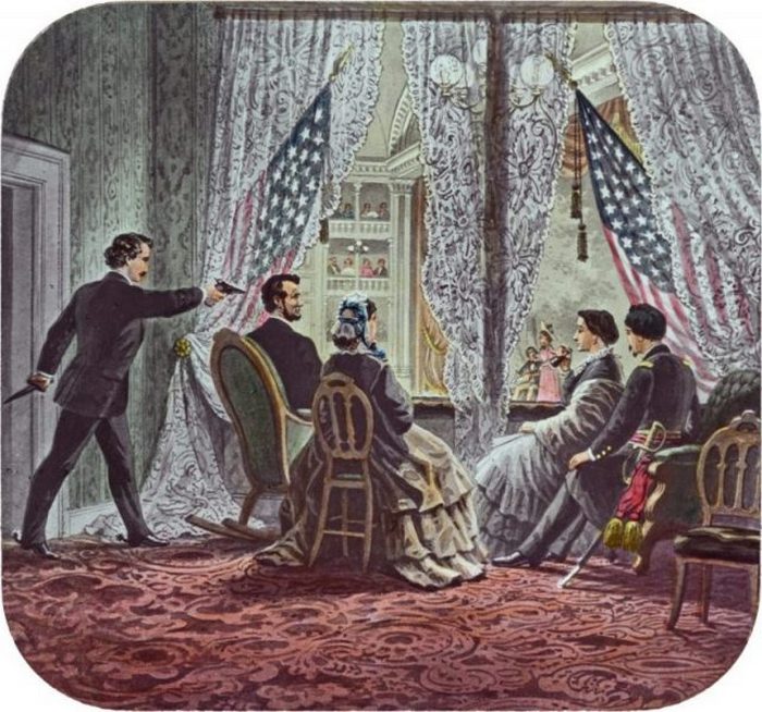 На картине показаны в президентской ложе Театра Форда слева направо: убийца Джон Уилкс Бут, Авраам Линкольн, Мэри Тодд Линкольн, Клара Харрис и Генри Рэтбоун.