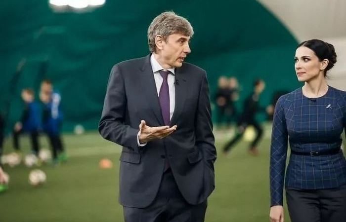 Миллиардер от сохи.