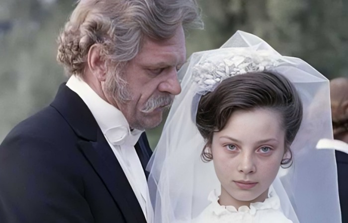 В 18 вышла замуж за «старика», а в 28 – за студента: Виражи судьбы красавицы с «косульими глазами» Галины Беляевой