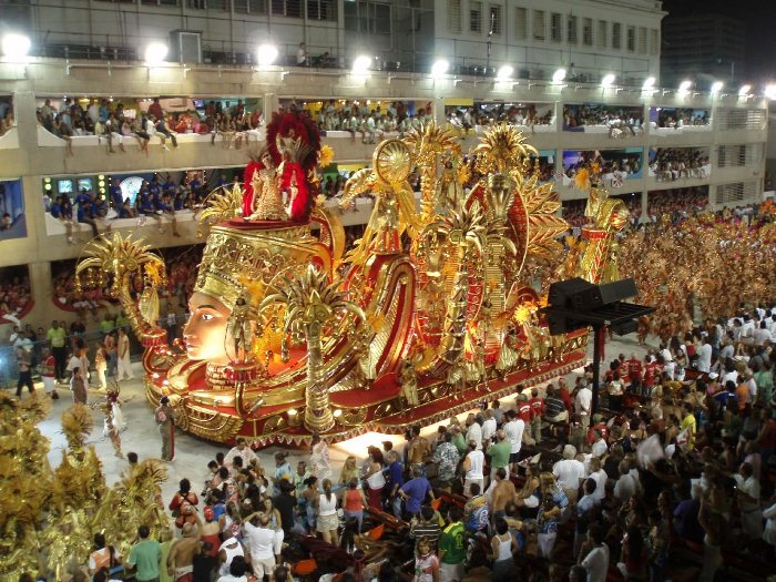 Сумасшедший бразильский карнавал буйство. 🤓 ohueli[?]net