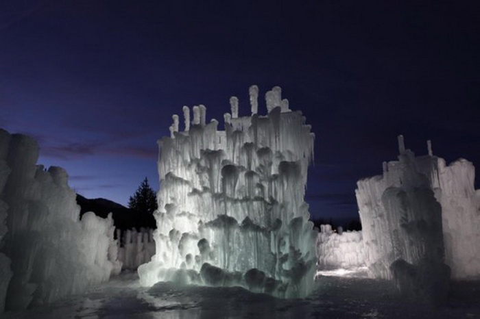 Ледяной замок, построенный Брентоном Кристенсеном (Колорадо)