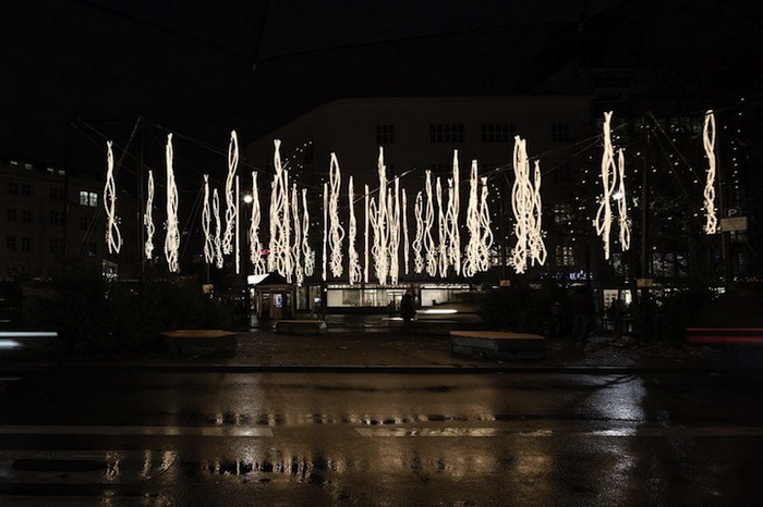 Рождественская инсталляция на бульваре Курфюрстендамм (Берлин)