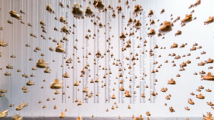 Инсталляция Криса Бардена (Chris Burden) в Новом музее, Нью-Йорк