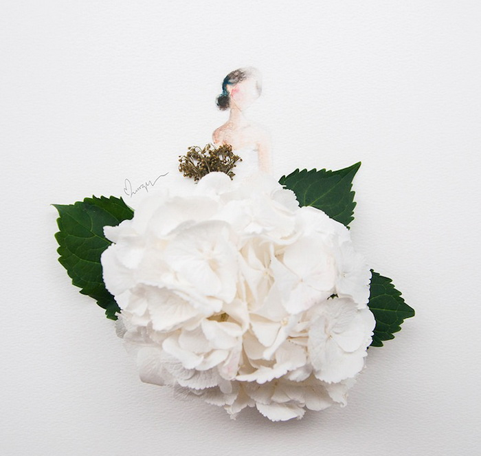 Художница Лим Чжи Вэй (Lim Zhi Wei) использует цветы вместо платьев