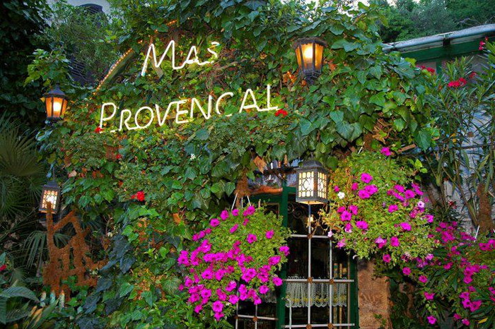 Цветочный ресторан Mas Provencal