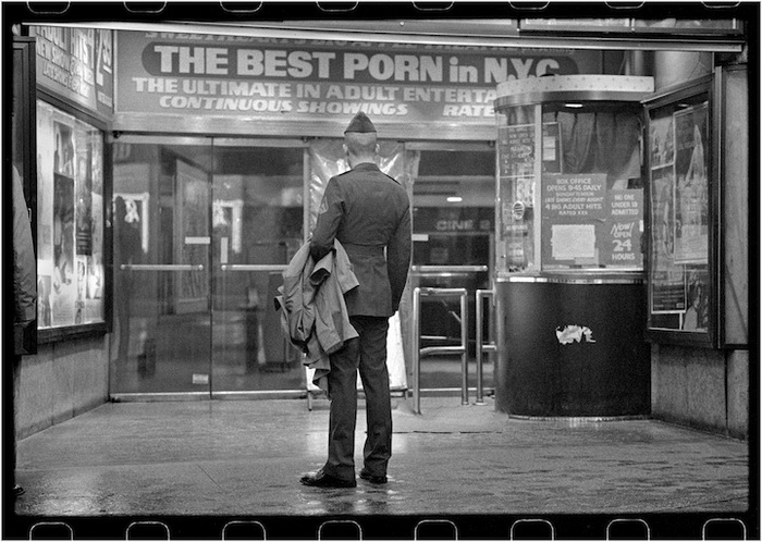 Городской заключенный: уличные фотографии Мэтта Вебера (Matt Weber) о жизни в Нью-Йорке