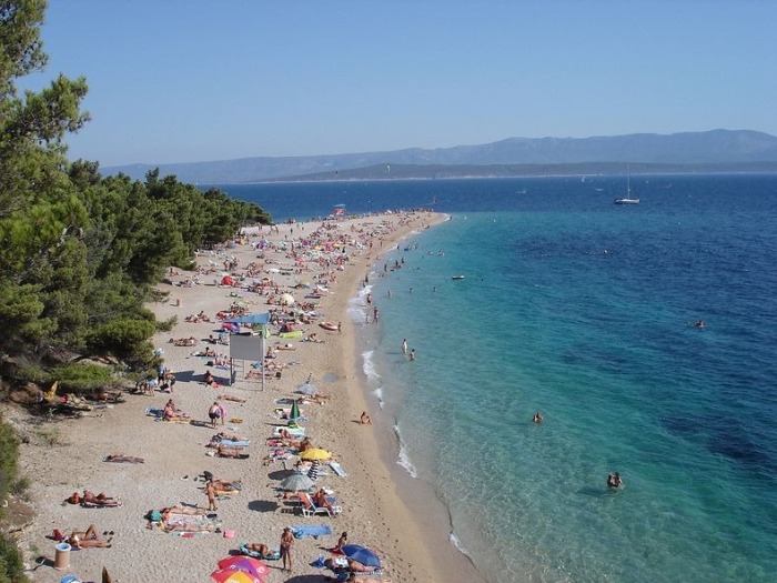 Золотой Рог - живописный пляж в Хорватии