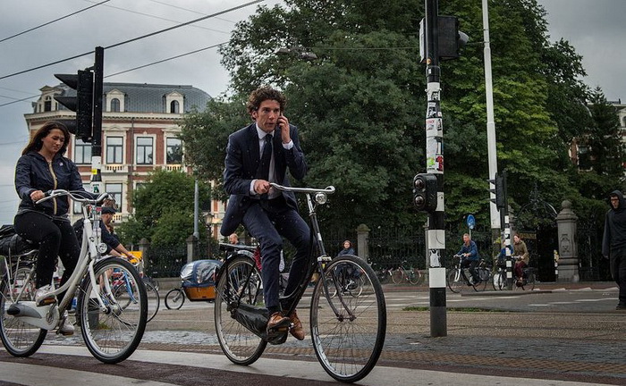 Амстердам  – настоящая Мекка велосипедистов