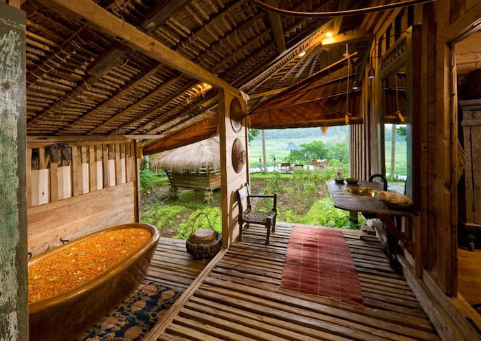Роскошный отель Bambu Indah на острове Бали