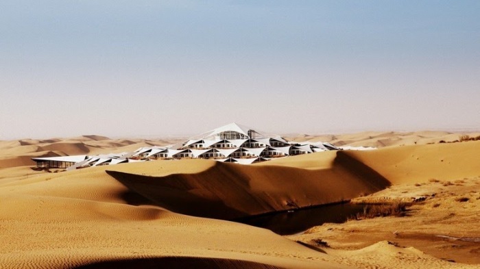 Desert Lotus Hotel. Отель в пустыне Xiangshawan (Монголия)