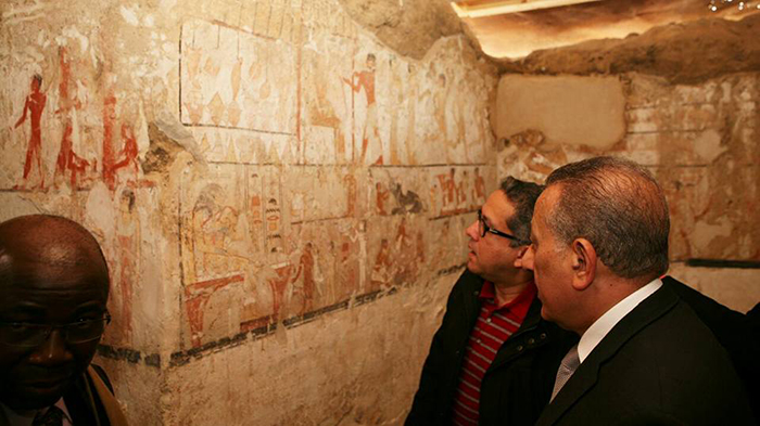В Египте обнаружена пещера с рисунками, которым 4400 лет.