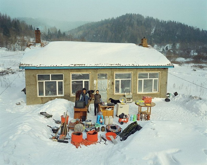 Китайские семьи и их имущество в проекте фотографа Huang Qingjun