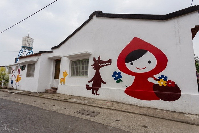 Рисунки на домах в деревне Huija (Тайвань)