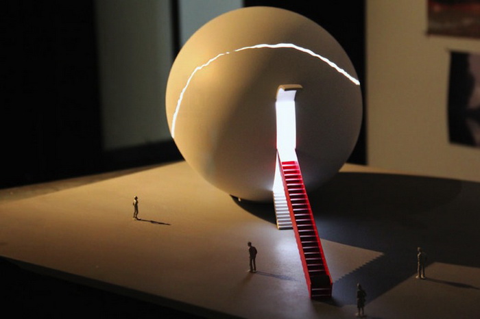 Светильника в форме яйца от дизайнера Инго Маурера
