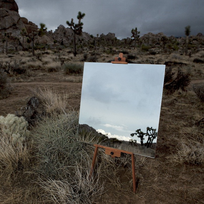 Зеркала-мольберты в фотопроекте Daniel Kukla