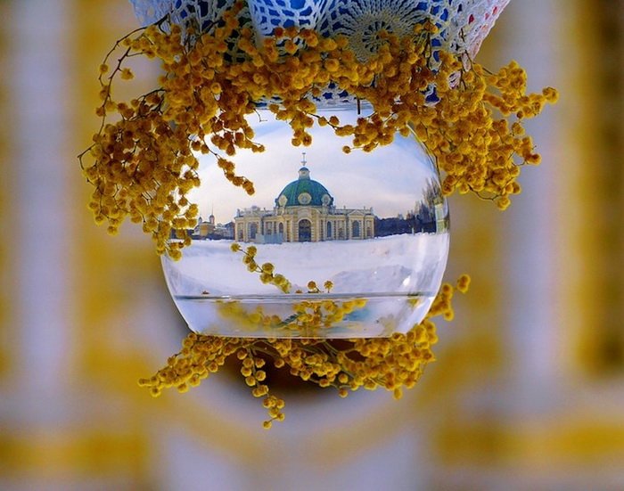 Отражения и волшебные шары: замечательные работы московского фотографа Mariya-Luiza