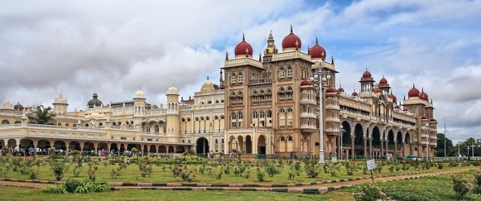 Майсурский дворец - жемчужина индийской архитектуры