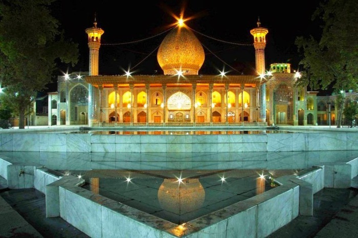 Шах-Черах - красивейшая зеркальная мечеть