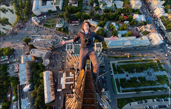 Skywalking по-русски. Экстремальные фотографии Виталия Раскалова и Александра Ремнева