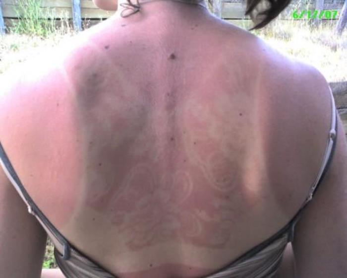 Белые узоры на багровой спине - таких ли жертв требует красота?