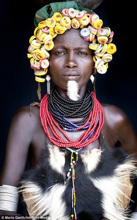 Сури - первобытное племя в Эфиопии.