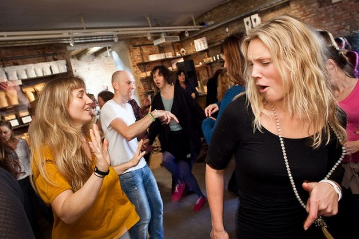В обеденный перерыв танцуют все: Lunch Beat – новое социальное движение в Швеции 