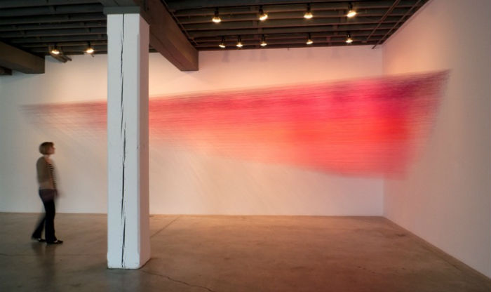Одной из последних запоминающихся инсталляций художницы Анны Линдберг стала работа «Drawn Pink» и «Andante Green»