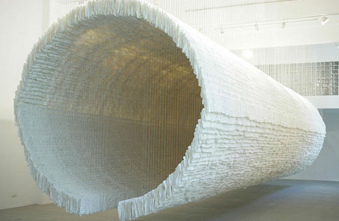 В галерее Art13 в Лондоне была выставлена впечатляющая пространственная композиция китайского художника
