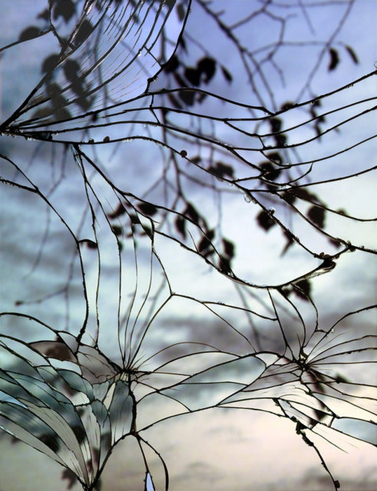 Пейзажи в разбитых зеркалах: фотографии Bing Wright