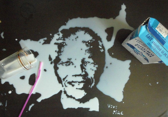 Нельсон Мандела, нарисованный молоком