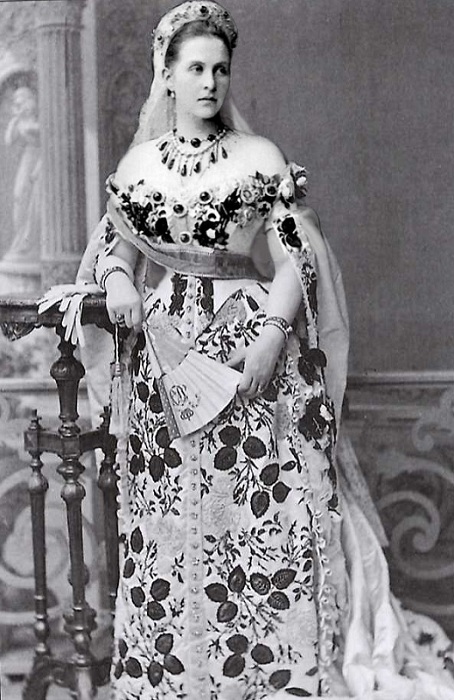 Княгиня Ольга Константиновна - 1-я королева Эллинов.