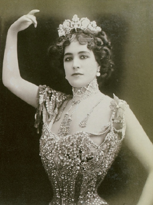 В середине XIX века Лола Монтес блистала на театральных подмостках Лондона, Парижа, Берлина. | Фото: travsd.wordpress.com.