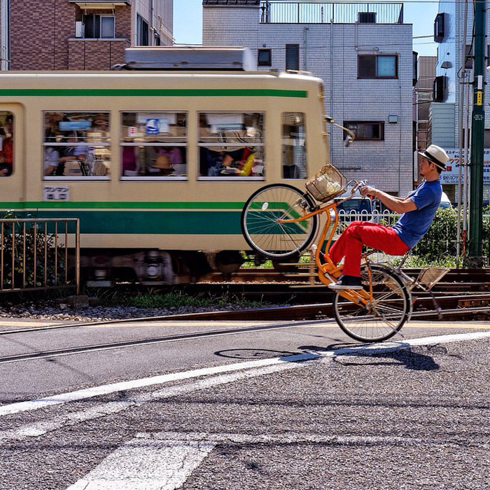 Велосипедные трюки от Mamoru Kanai.