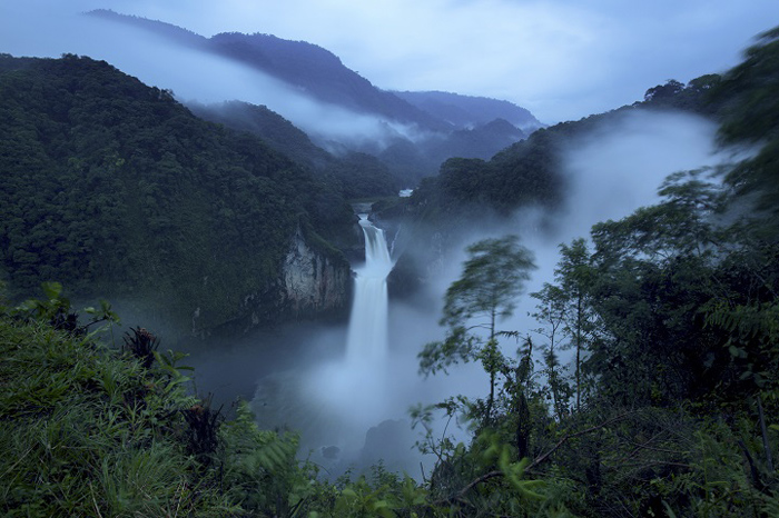 Водопад в Эквадоре. Автор фото:  Ivan Kashinsky.