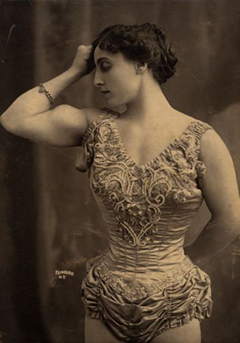 Цирковая силачка, 1905г.