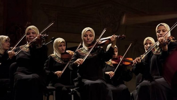 Египетский оркестр слепых музыкантов, играющих классическую музыку.