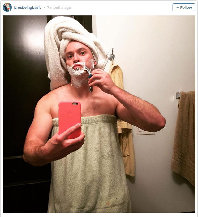 Селфи из ванной. Instagram: brosbeingbasic.