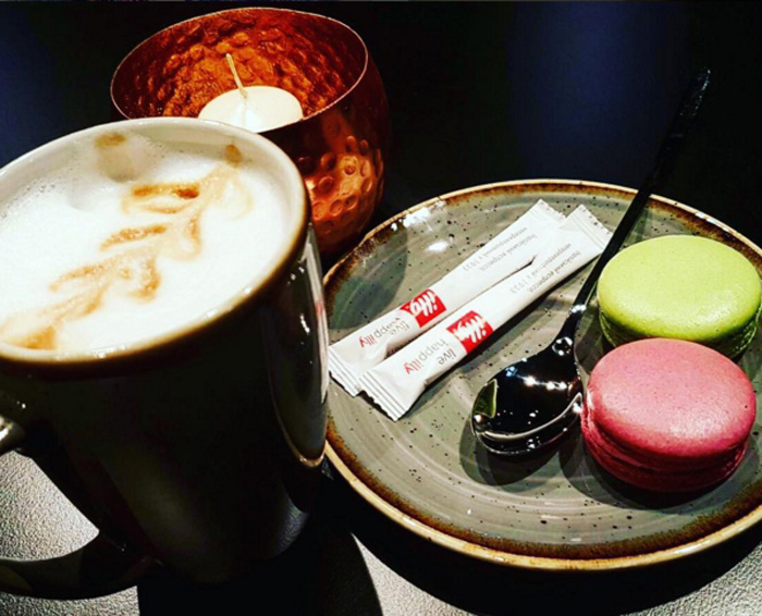 Любовь+кофе+вкусняшка=счастье.  Instagram hipsta_granny.