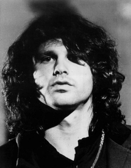 Джим Моррисон, солист группы The Doors.