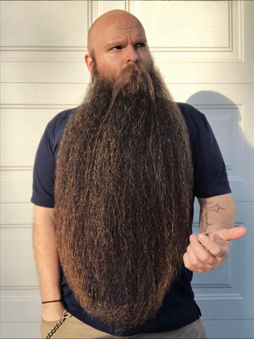За пять лет Ланс принял участие в более 30 конкурсах бородачей. Instagram lan_woo.