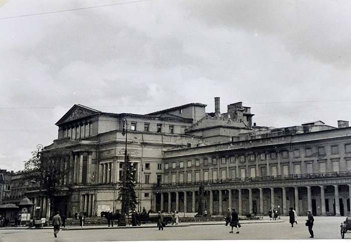 Большой театр в Варшаве в 1941 году. 
