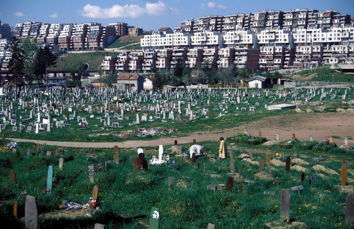 Где раньше проводили соревнования, теперь расположилось кладбище.