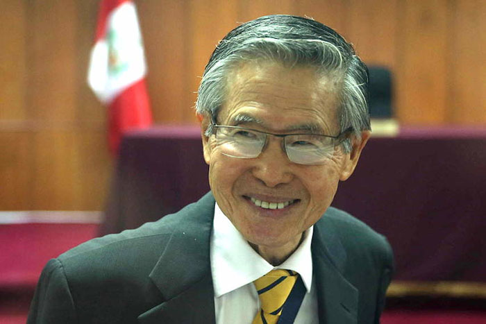 Альберто Фухимори, бывший президент Перу. Именно он был инициатором программы по принудительной стерилизации женщин в Перу.