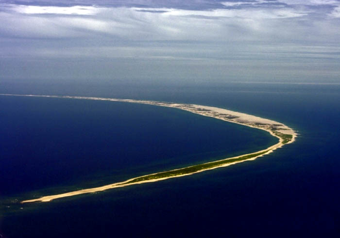 Остров Сейбл постоянно движется на восток со скоростью 220м в год