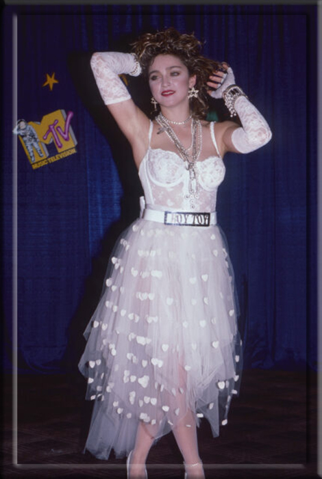 Мадонна на первой церемонии вручения наград MTV Video Music Awards, 1984 год.
