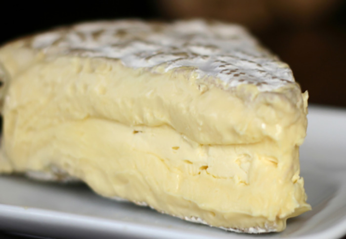 Любители сыра боятся остаться без своего любимого лакомства. / Фото: retsepty.online.ua