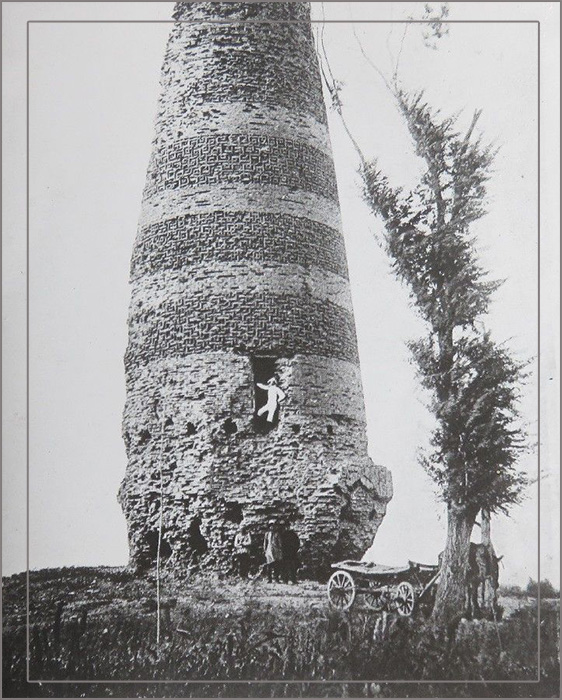 Башня Бурана до реставрационных работ.