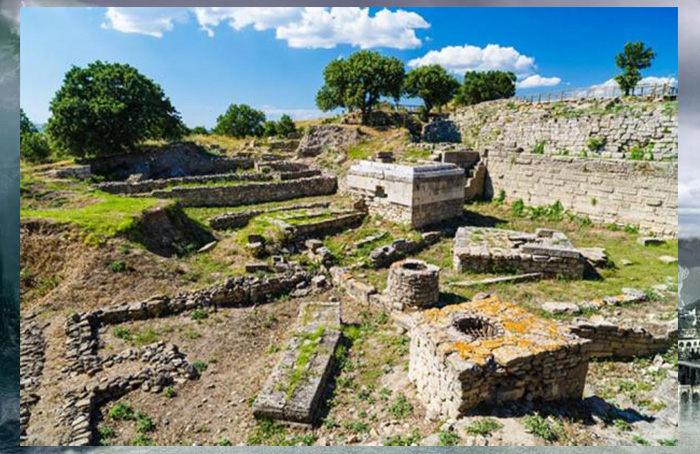 Руины легендарного древнего города Троя в Турции.