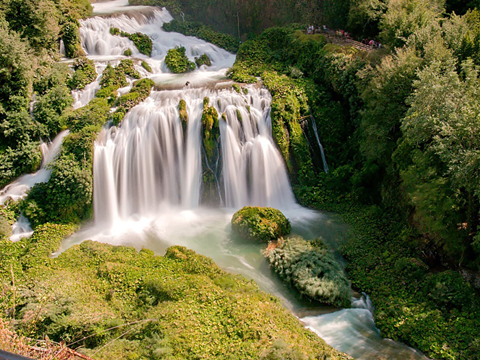 Величественный водопад стал причиной спора. / Фото: Shutterstock.com