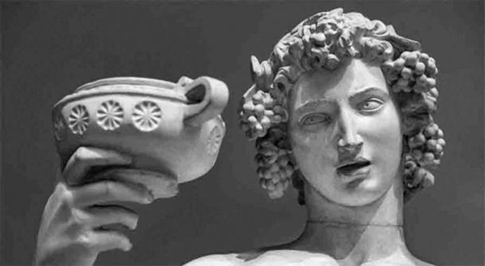 Фотография статуи Диониса-Вакха. / Фото: ancient-origins.net